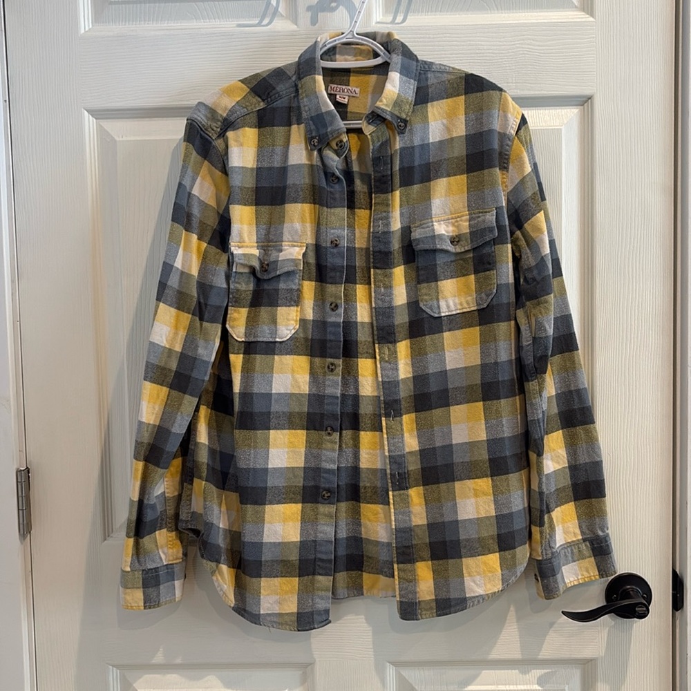 Men’s plaid flannel